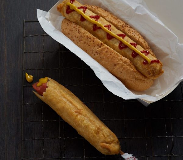 MOKA BATTERED DOGS 20PC